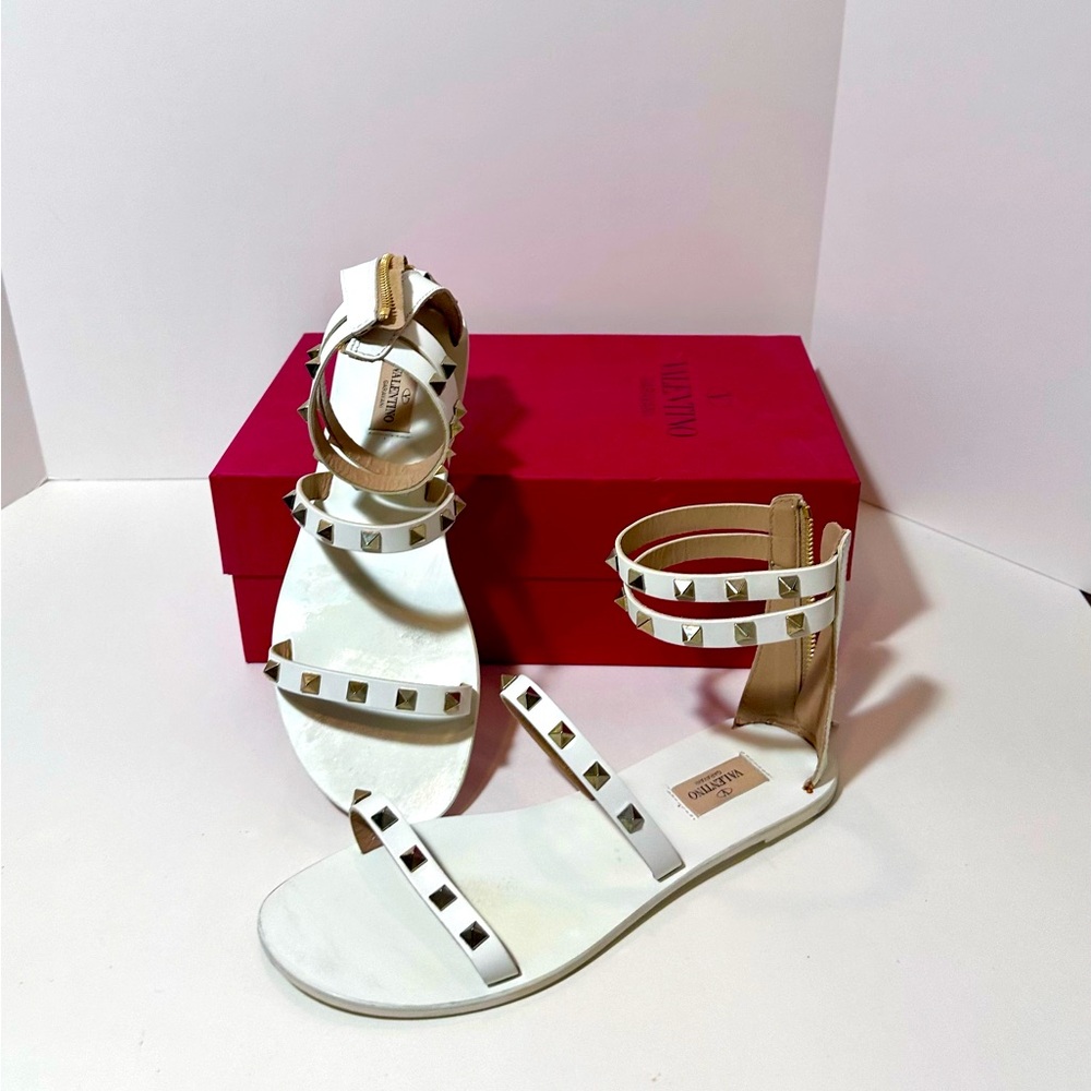 Valentino flat sandals